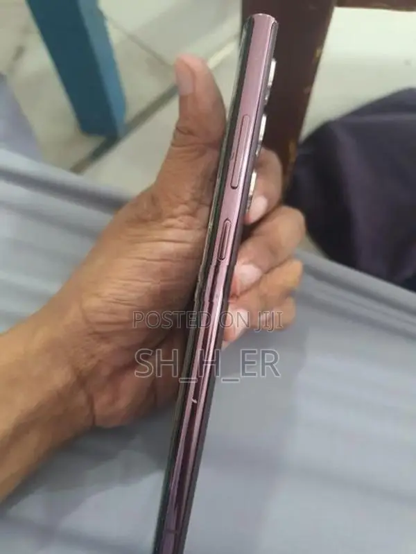 Samsung Galaxy S22 Ultra (Used)