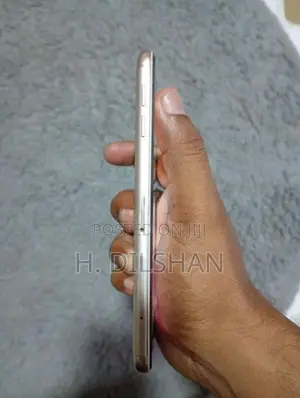 Samsung Galaxy J7 (Used)