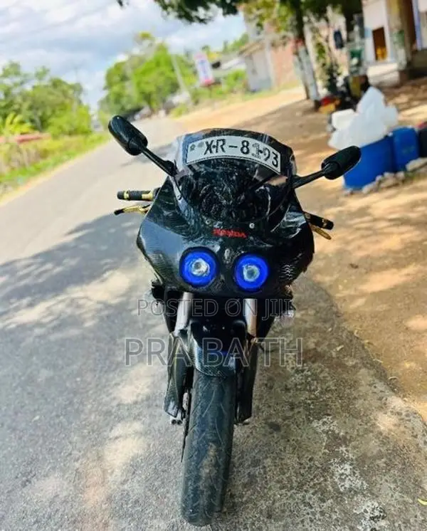 Honda CBR 250RR 2010