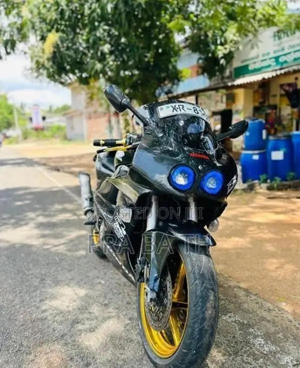 Honda CBR 250RR 2010