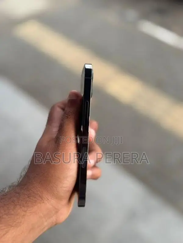 Apple iPhone 12 Pro (Used)