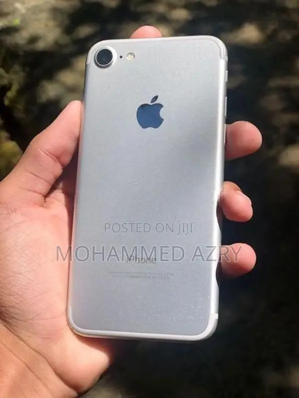 Apple iPhone 7 (Used)