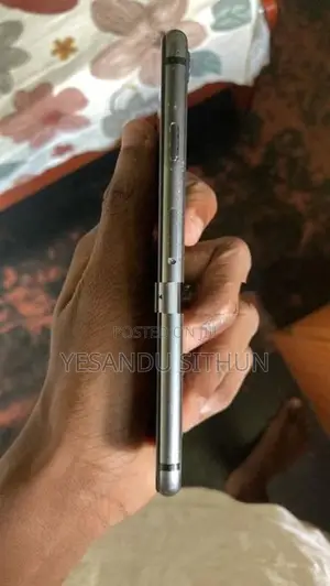 Apple iPhone 8 (Used)