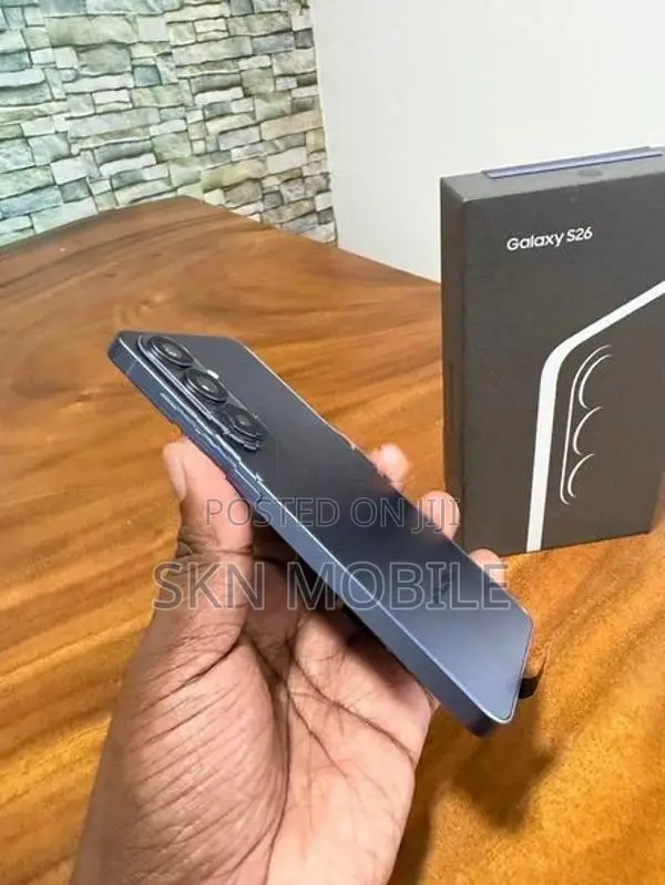 Samsung Galaxy S26 12GB 256GB 5G (Used)