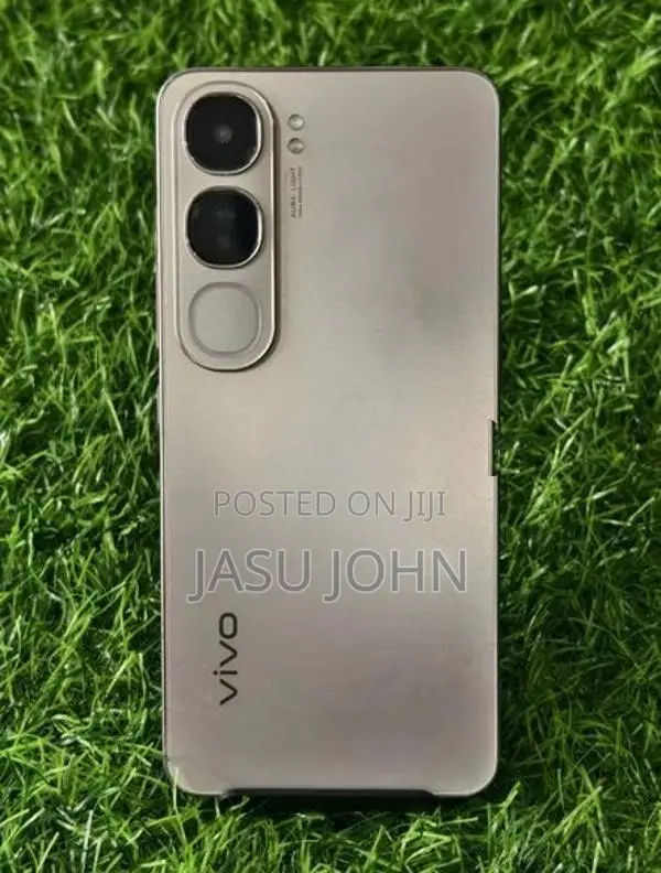 Vivo y300 5G (Used)