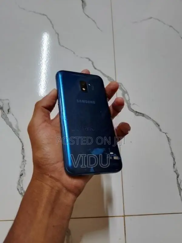 Samsung Galaxy A2 Core (Used)