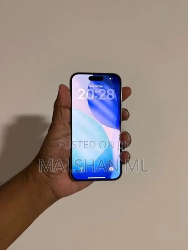 Apple iPhone 15 128GB (Used)