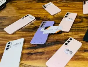 Samsung Galaxy S22 256GB (Used)