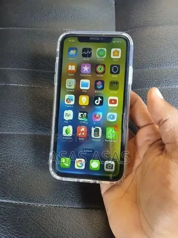 Apple iPhone XR (Used)