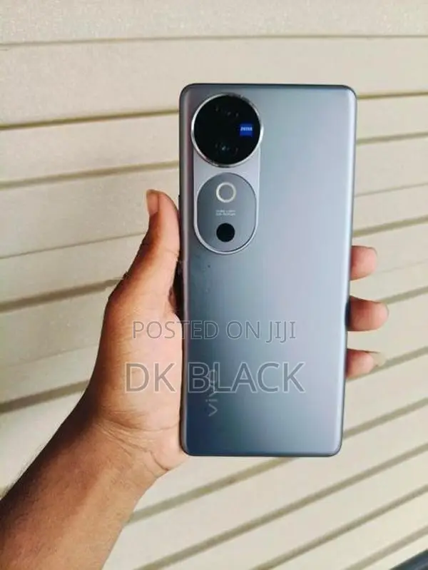 Vivo V40 (Used)