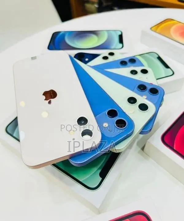 Apple iPhone 12 128GB (Used)