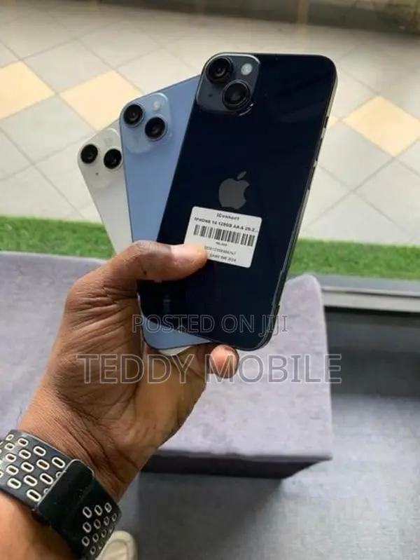Apple iPhone 14 (Used)