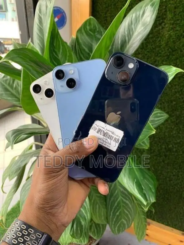 Apple iPhone 14 (Used)