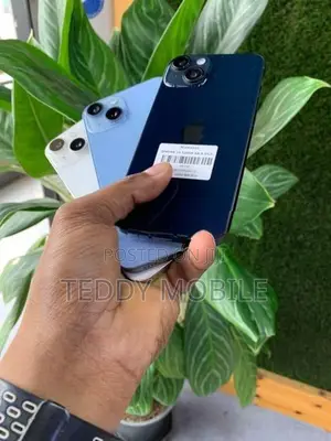 Apple iPhone 14 (Used)