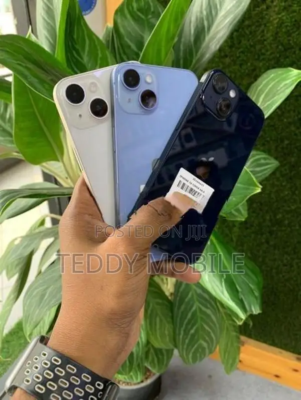 Apple iPhone 14 (Used)