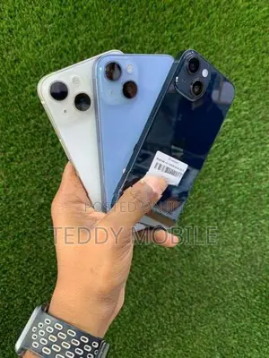 Apple iPhone 14 (Used)