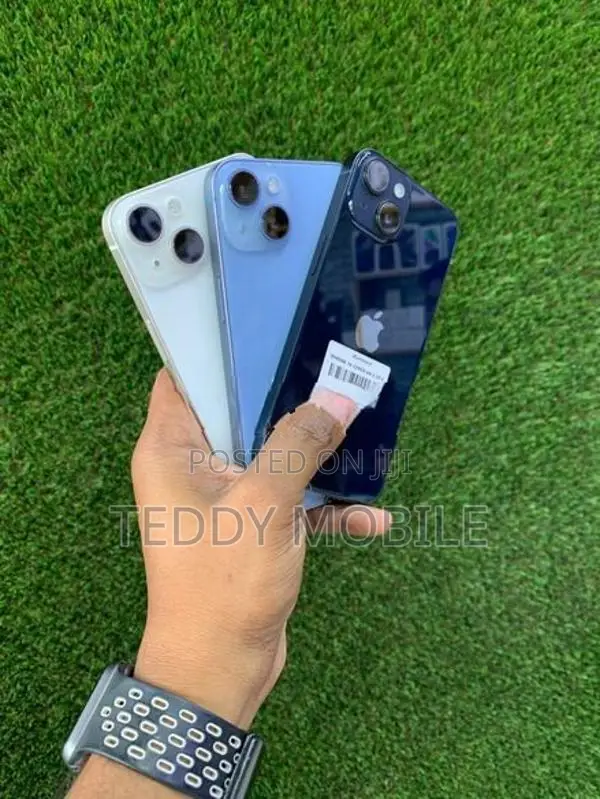 Apple iPhone 14 (Used)