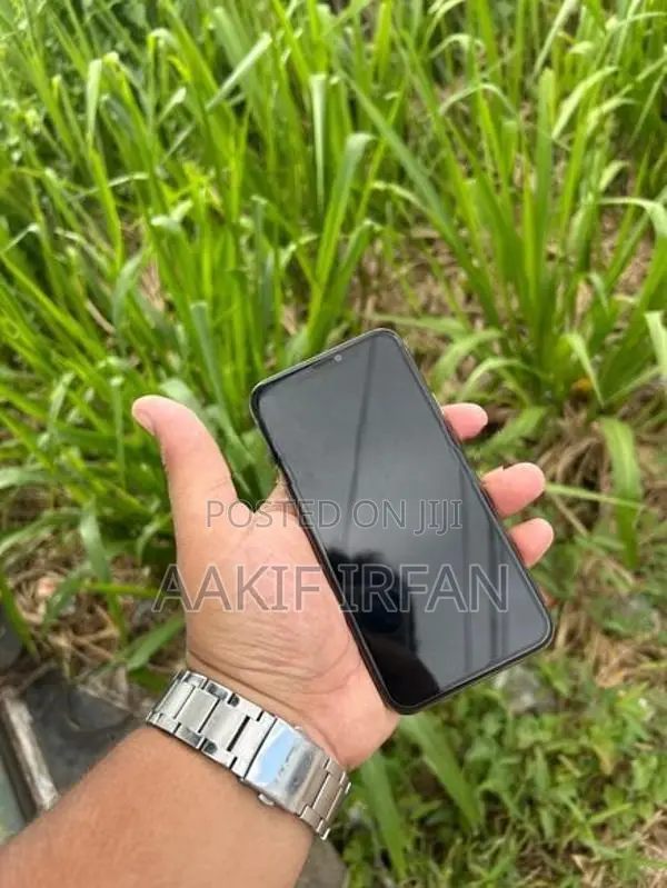 Apple iPhone 11 Pro (Used)