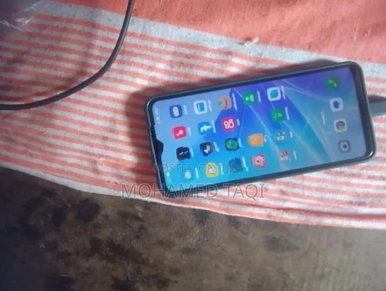 Oppo A77 (Used)