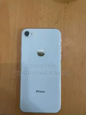 Apple iPhone 8 (Used)