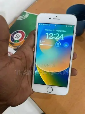 Apple iPhone 8 (Used)