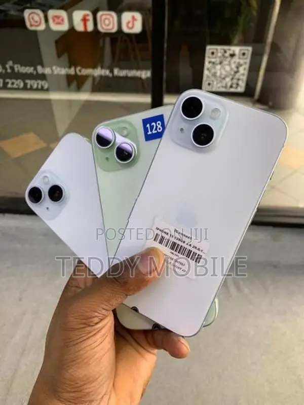 Apple iPhone 15 (Used)