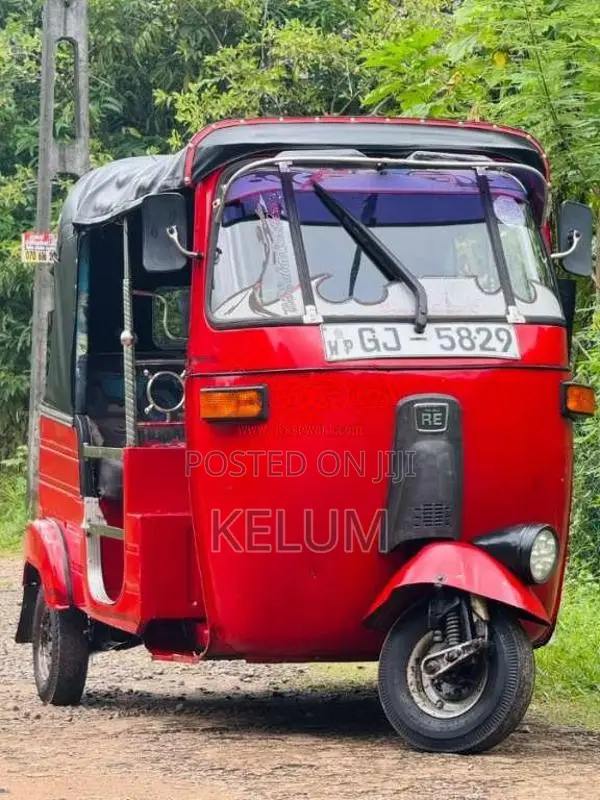 Bajaj RE 2 Stroke 2001 Three Wheel (Used)
