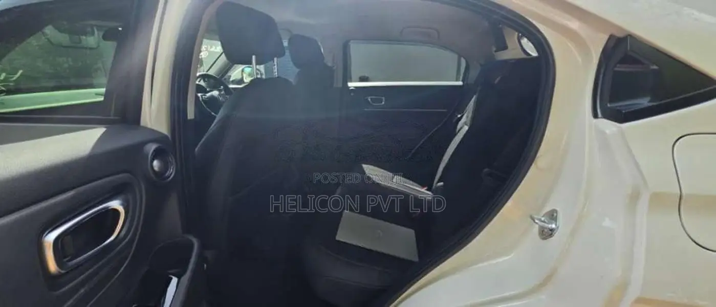 Honda VEZEL Z PREMIUM 2024 SUV Unregistered (Recondition)