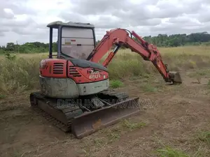 Hitachi 65 2007 Heavy-Duty (Used)