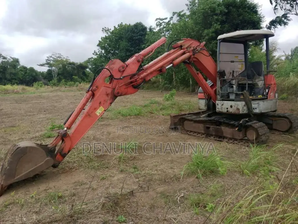 Hitachi 65 2007 Heavy-Duty (Used)