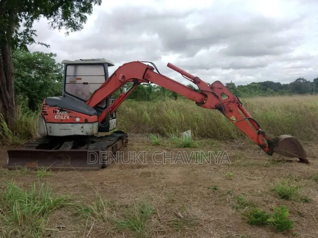 Hitachi 65 2007 Heavy-Duty (Used)