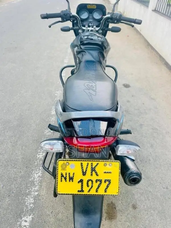 Bajaj Discover 2009 Motorbike (Used)