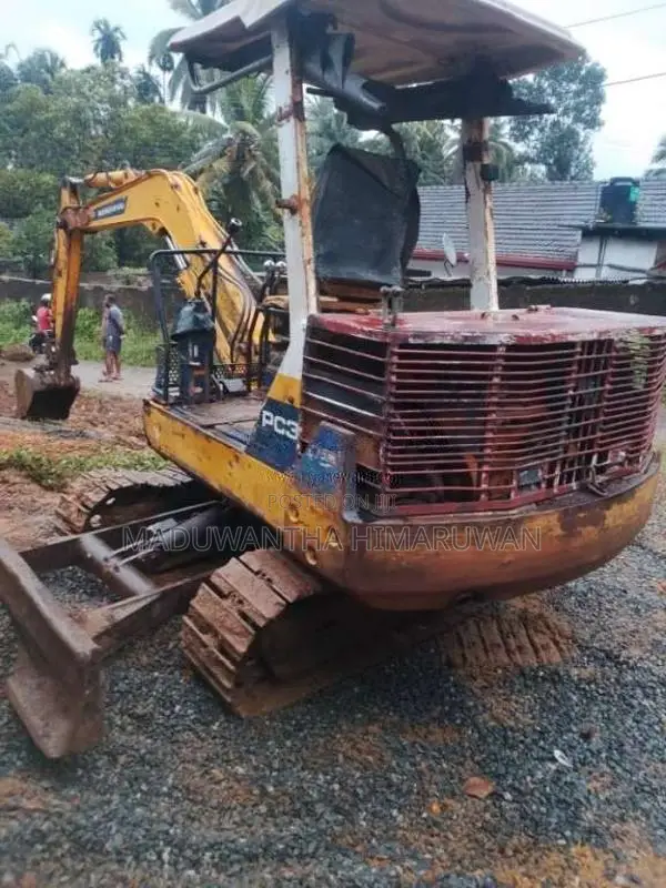 Komatsu Pc30-6 2005 Heavy-Duty (Used)