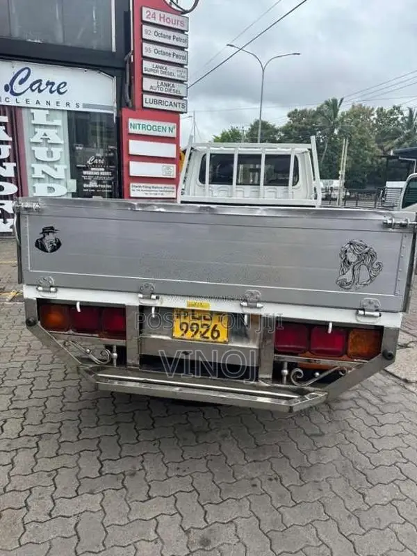 JMC CrewCab 2012 Crew Cab (Used)
