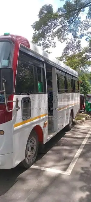 Eicher Starline 2017 Bus (Used)