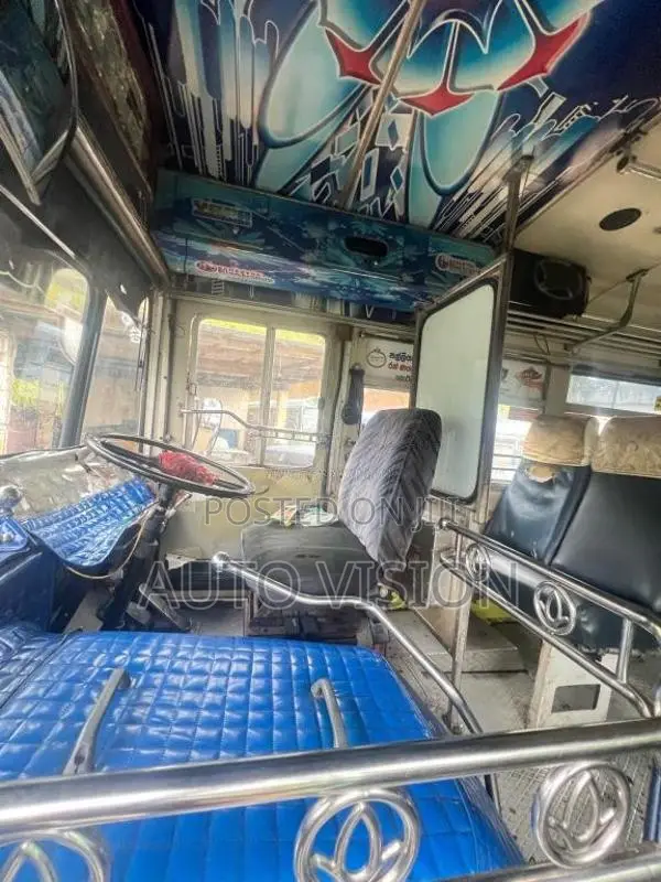 Ashok-Leyland Ruby 2004 Bus (Used)