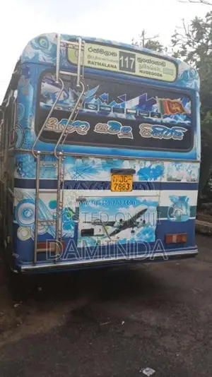 Ashok-Leyland Viking 2004 Bus (Used)