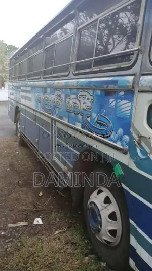 Ashok-Leyland Viking 2004 Bus (Used)