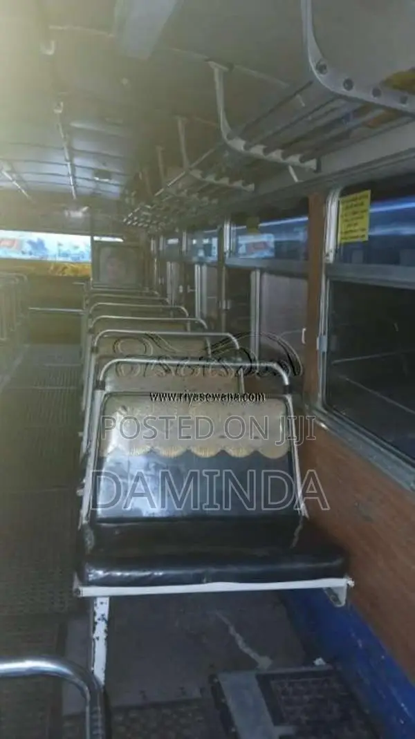 Ashok-Leyland Viking 2004 Bus (Used)