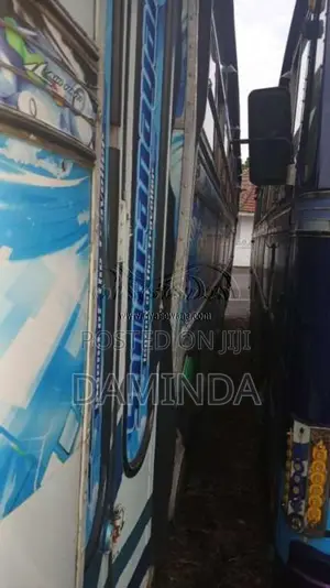 Ashok-Leyland Viking 2004 Bus (Used)