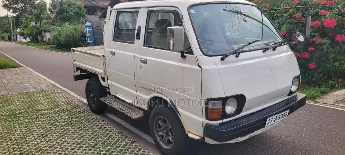 Toyota Toyota 1985 Crew Cab (Used)