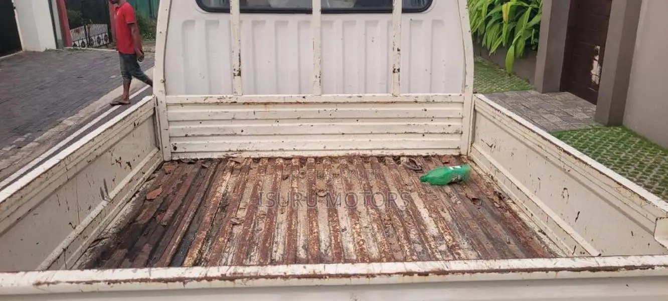 Toyota Toyota 1985 Crew Cab (Used)