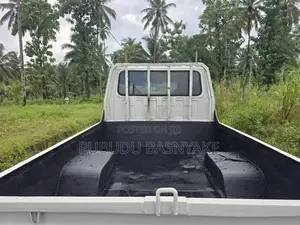 JMC CrewCab 2011 Crew Cab (Used)
