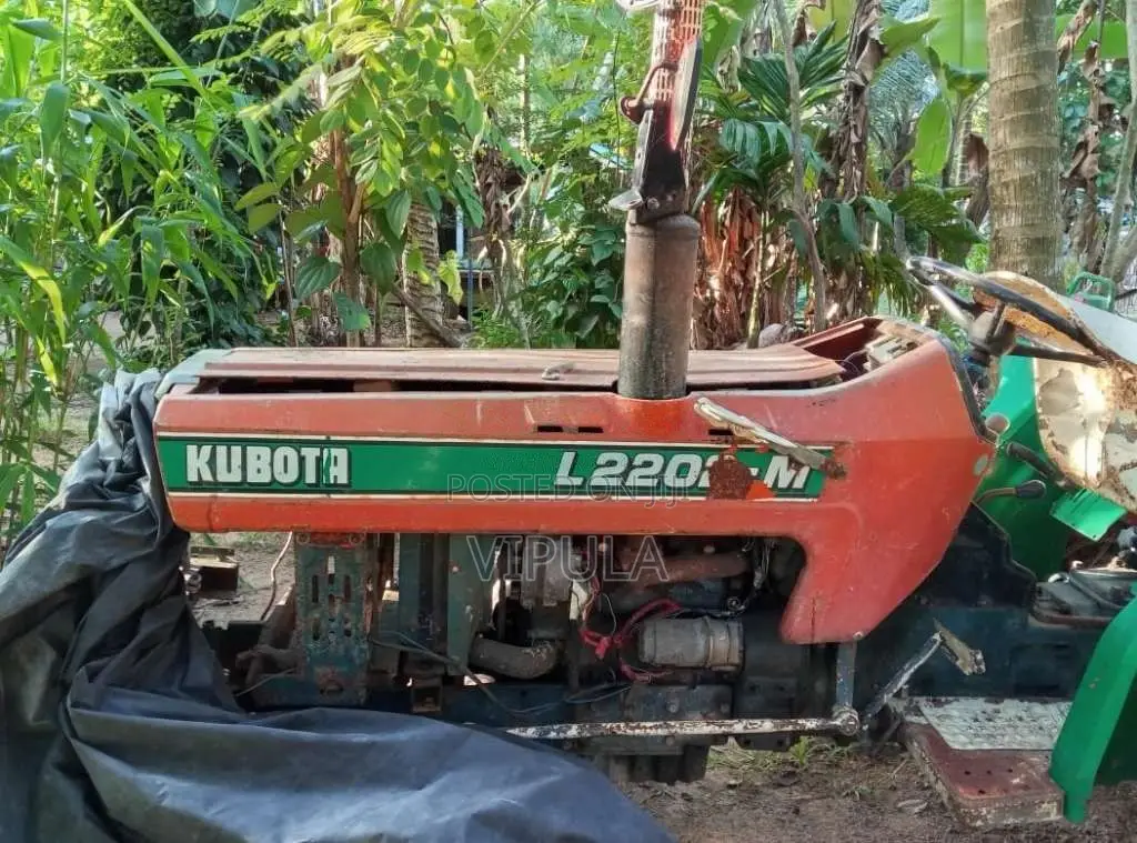 Kubota L2202M 2017 Tractor (Used)
