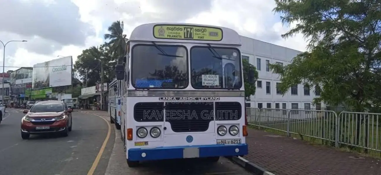 Ashok-Leyland Leyland 2007 Bus (Used)