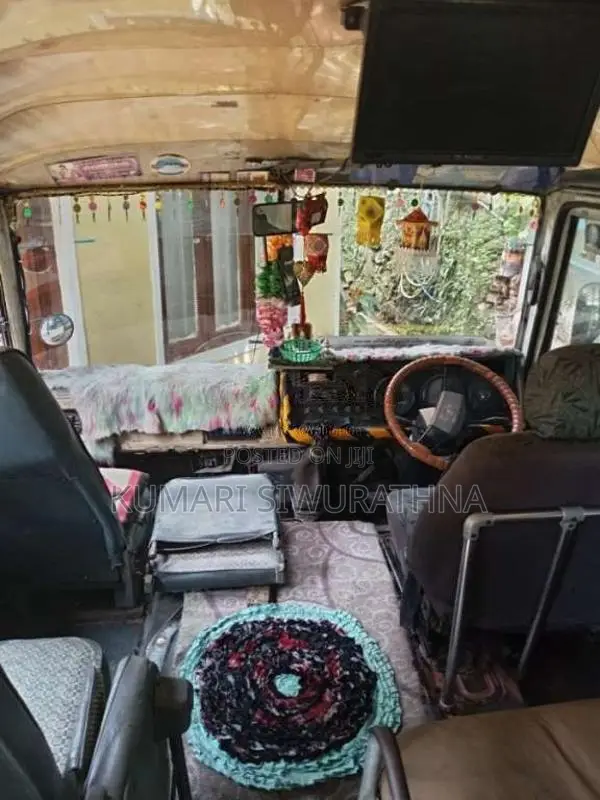Isuzu Journey 1985 Bus (Used)