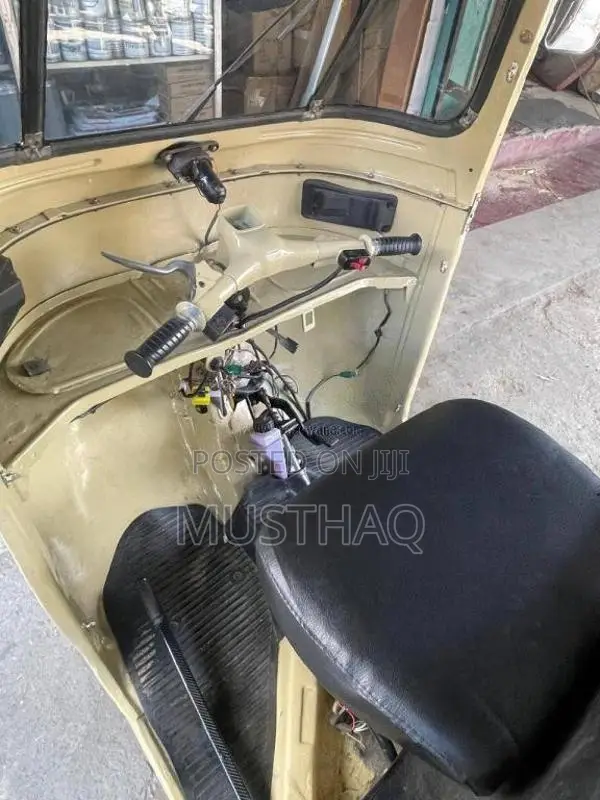 Bajaj 2 Stroke 1999 Three Wheel (Used)