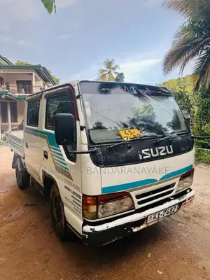 Isuzu Motor 1984 Crew Cab (Used)