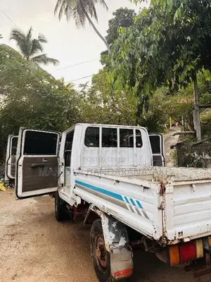 Isuzu Motor 1984 Crew Cab (Used)