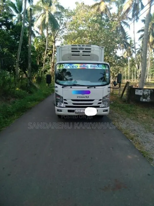Isuzu NPR 2015 Lorry (Used)